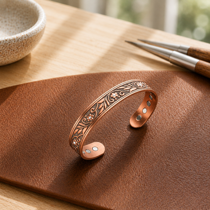 Della's Sprig Copper Bracelet