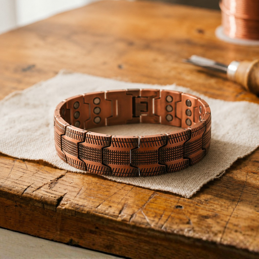 Della's Crag Copper Bracelet