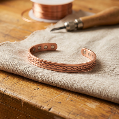 Della's Current Copper Bracelet